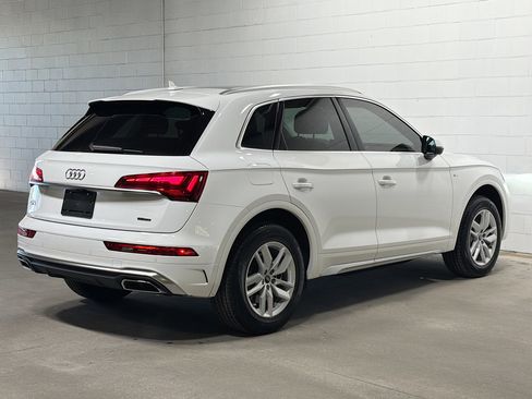 Used 2022 Audi Q5 2.0T Premium w/ Convenience Package image 7