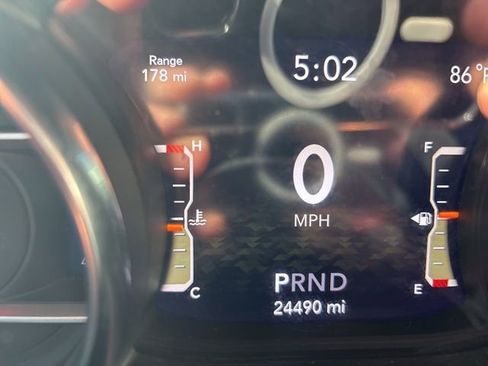 Used 2022 Jeep Wrangler Unlimited Rubicon w/ LED Lighting Group AWD/4WD image 8