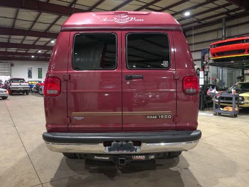 Used 2002 Dodge B1500 image 7