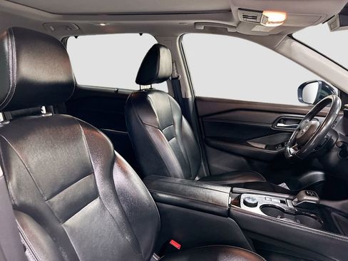 Used 2023 Nissan Rogue SL w/ SL Premium Package image 27