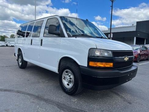 Used 2023 Chevrolet Express 2500 LS w/ Driver Convenience Package RWD image 3