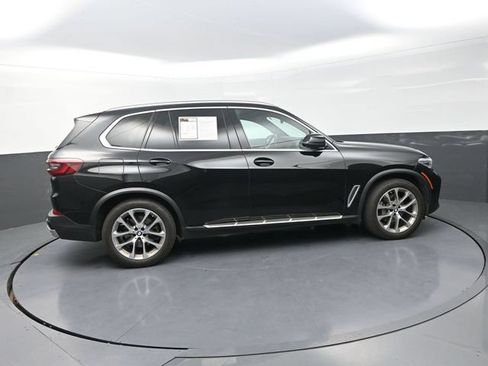 Used 2023 BMW X5 xDrive40i w/ Premium Package AWD/4WD image 11