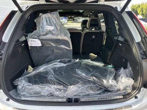 New 2026 Volvo XC90 B6 Plus w/ Protection Package Premier image 19