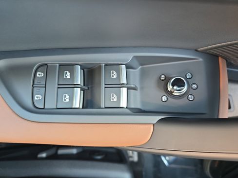 Certified 2025 Audi Q5 2.0T Premium Plus w/ Premium Plus Package image 26