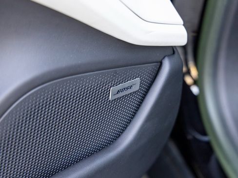 Certified 2022 Porsche Taycan 4 Cross Turismo image 24