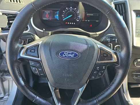 Used 2018 Ford Edge SEL image 11