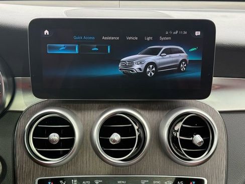 Used 2022 Mercedes-Benz GLC 300 4MATIC image 41
