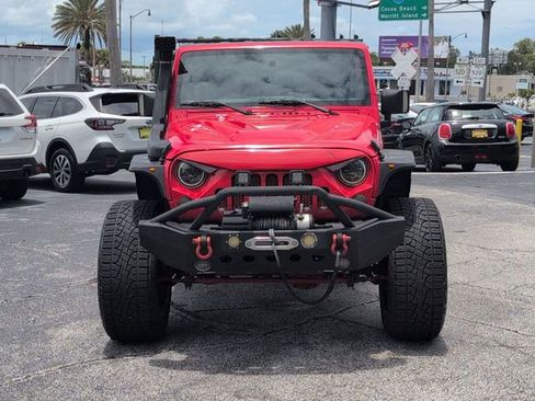 Used 2017 Jeep Wrangler Unlimited Sport AWD/4WD image 2