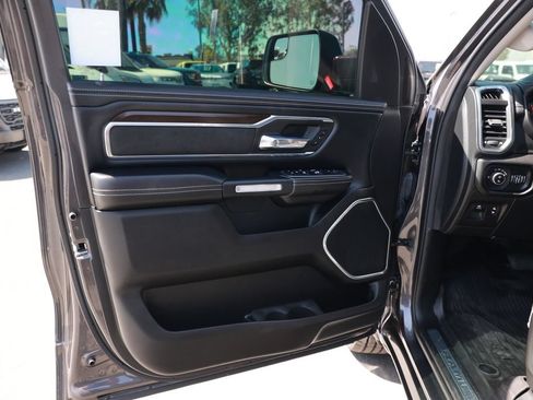 Used 2022 RAM 1500 Laramie AWD/4WD image 16