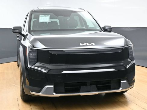 Used 2024 Kia EV9 Wind AWD/4WD image 4