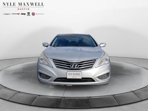 Used 2014 Hyundai Azera Limited w/ Option Group 02 FWD image 18