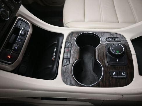 Used 2020 GMC Acadia Denali w/ Trailering Package image 33