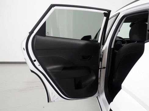 Used 2024 Hyundai Kona SEL FWD image 52