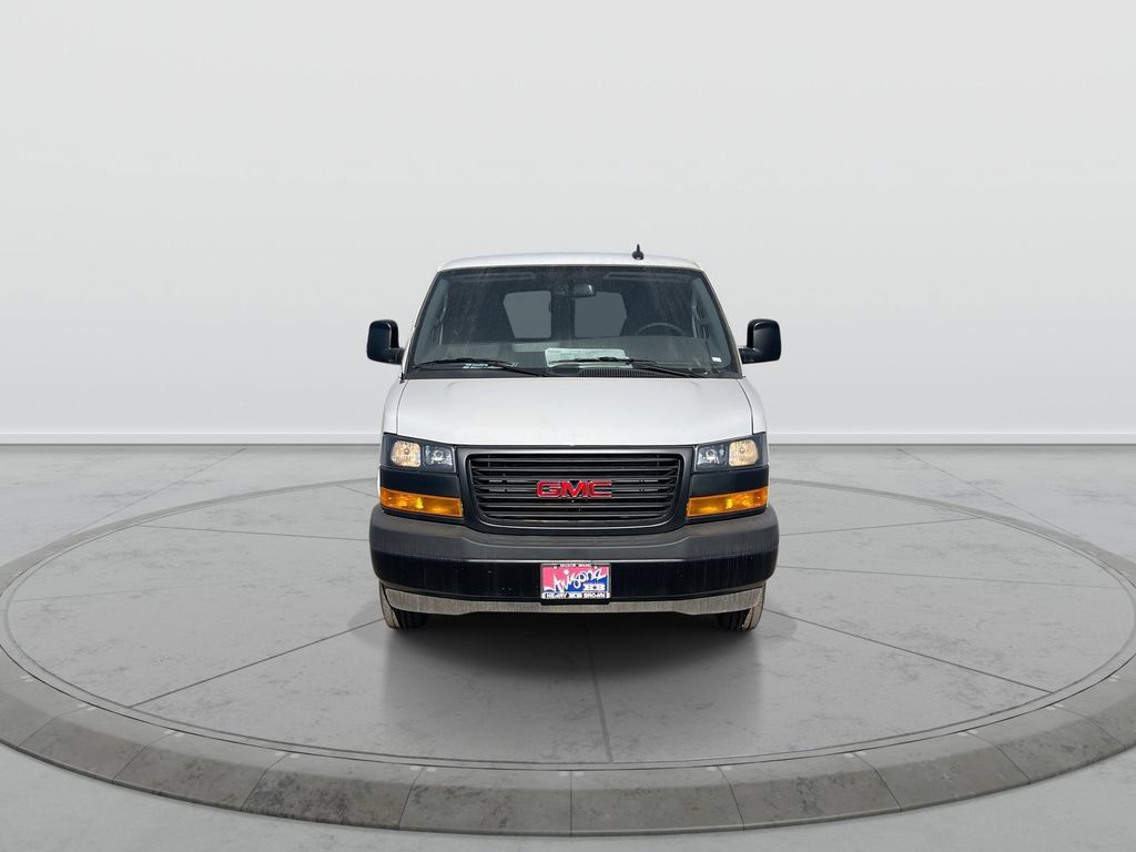 New 2025 GMC Savana 2500 Extended w/ Driver Convenience Package RWD image 3
