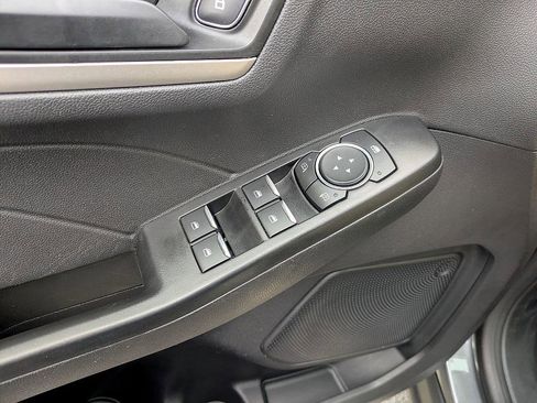 Used 2022 Ford Escape SE image 15