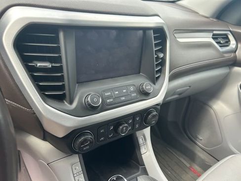 Used 2017 GMC Acadia SLT AWD/4WD image 11