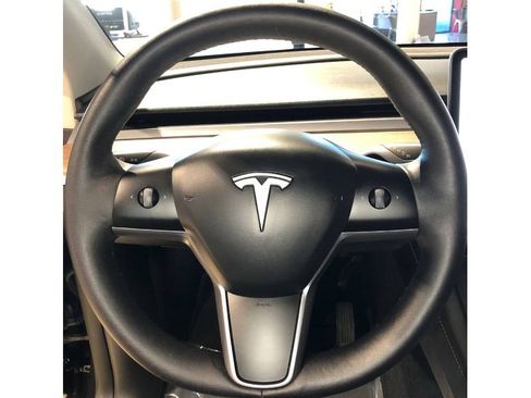 Used 2024 Tesla Model Y Long Range image 23
