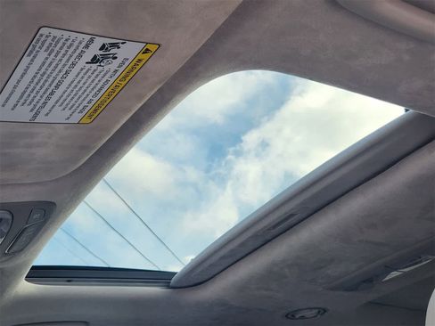 Certified 2022 Kia Telluride SX w/ SX Prestige Package image 24