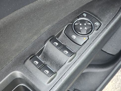 Used 2020 Ford Fusion SE image 25