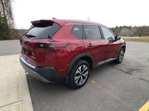 Certified 2023 Nissan Rogue SV image 7