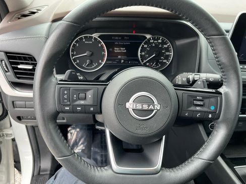 Used 2023 Nissan Rogue SV w/ SV Premium B Package AWD/4WD image 13