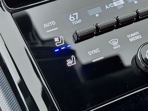 New 2026 Porsche Panamera image 23