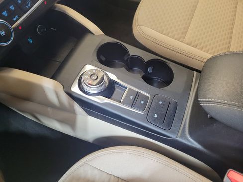 Used 2020 Ford Escape SE AWD/4WD image 26