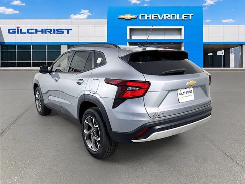 New 2026 Chevrolet Trax LT FWD image 6