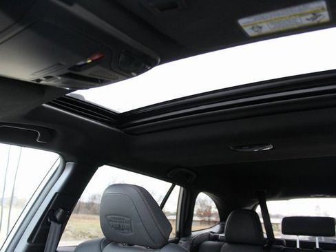 Used 2023 Subaru Outback Wilderness image 27