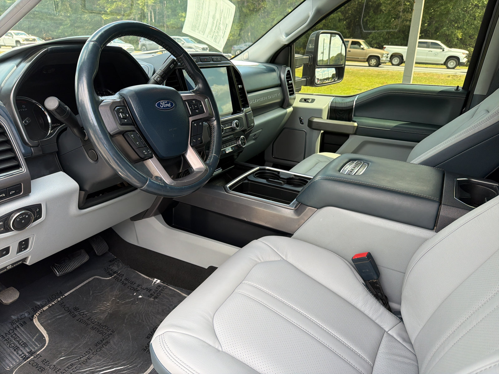 Used 2022 Ford F350 Limited AWD/4WD image 13