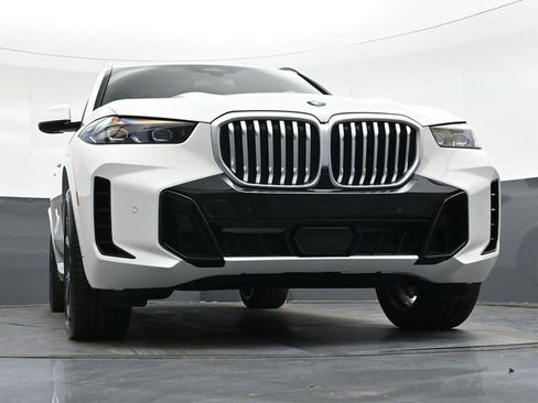 Used 2026 BMW X5 xDrive40i w/ M Sport Package AWD/4WD image 37