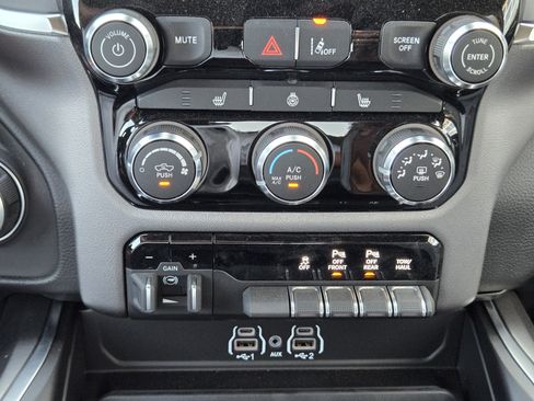 New 2026 RAM 1500 Big Horn AWD/4WD image 15