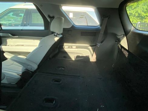 Used 2025 Hyundai Palisade SEL FWD image 7