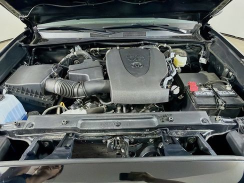 Certified 2023 Toyota Tacoma TRD Sport AWD/4WD image 25