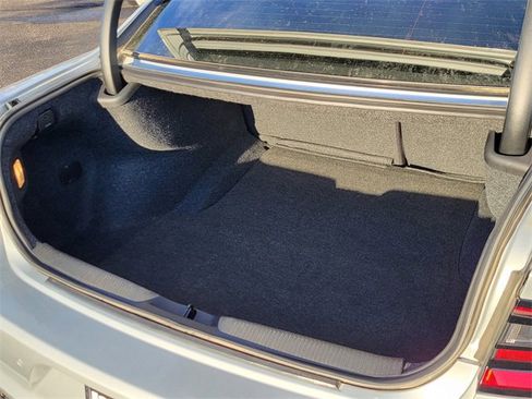 Used 2019 Dodge Charger SXT w/ Driver Confidence Group image 30