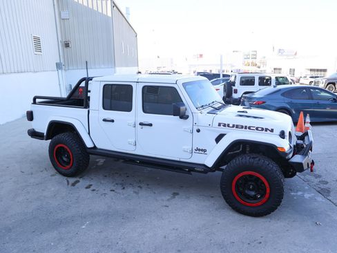 Used 2020 Jeep Gladiator Rubicon image 6
