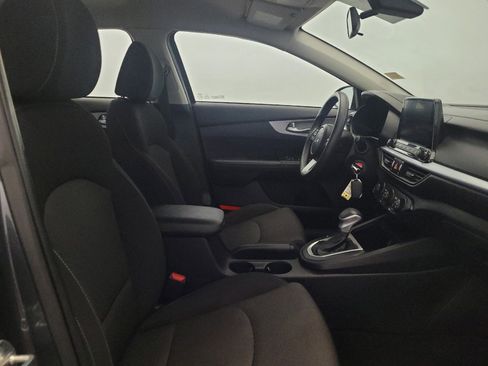 Used 2023 Kia Forte LXS FWD image 21