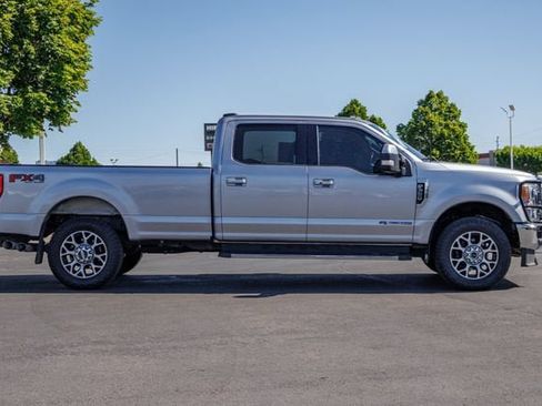 Used 2022 Ford F350 Lariat w/ Lariat Ultimate Package AWD/4WD image 5