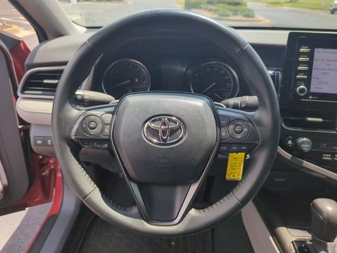 Used 2023 Toyota Camry SE FWD image 13