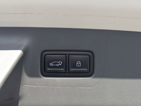 Used 2025 Hyundai Santa Fe SEL AWD/4WD image 29
