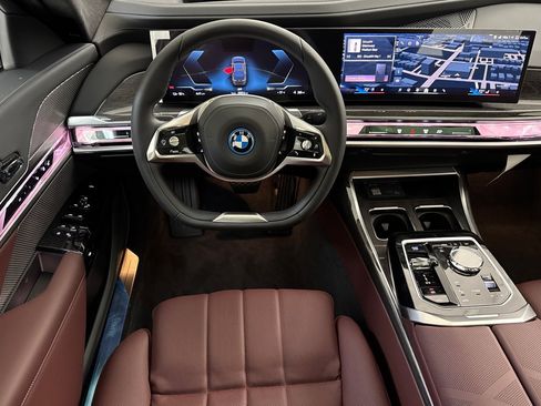 Used 2026 BMW i7 xDrive60 RWD image 27