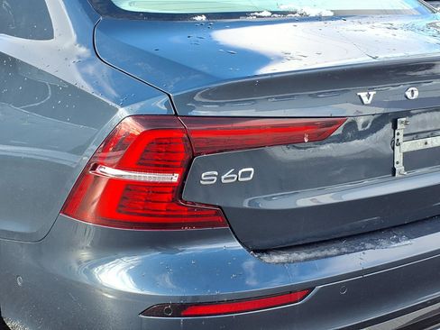 Used 2024 Volvo S60 B5 Plus image 22