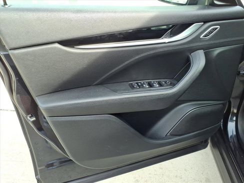 Used 2021 Maserati Levante S image 16