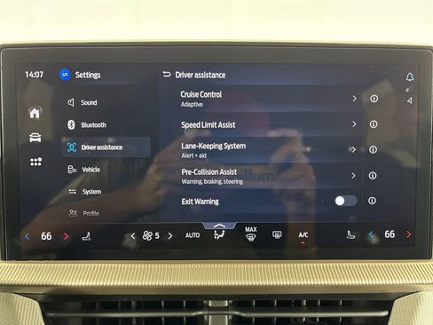 New 2026 Ford Explorer Active RWD image 26