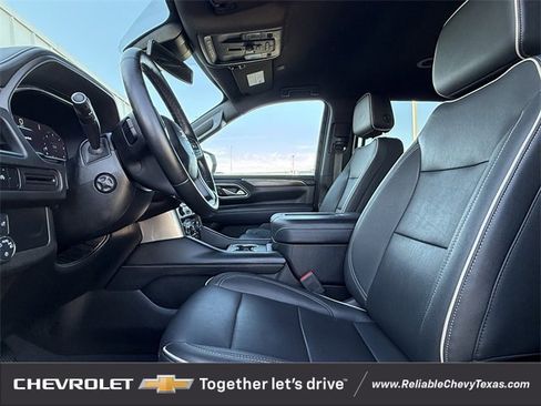 Used 2023 Chevrolet Suburban Premier image 28