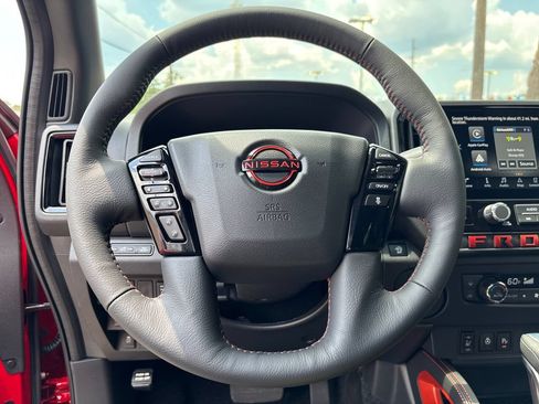 Used 2026 Nissan Frontier Pro-X w/ Pro Premium Package RWD image 12