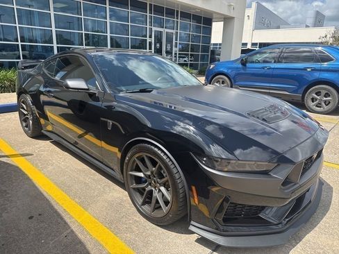 Used 2024 Ford Mustang Dark Horse w/ Dark Horse Handlin Package RWD image 3