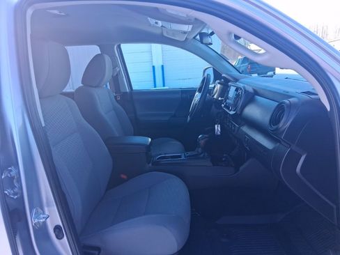 Used 2023 Toyota Tacoma SR image 13