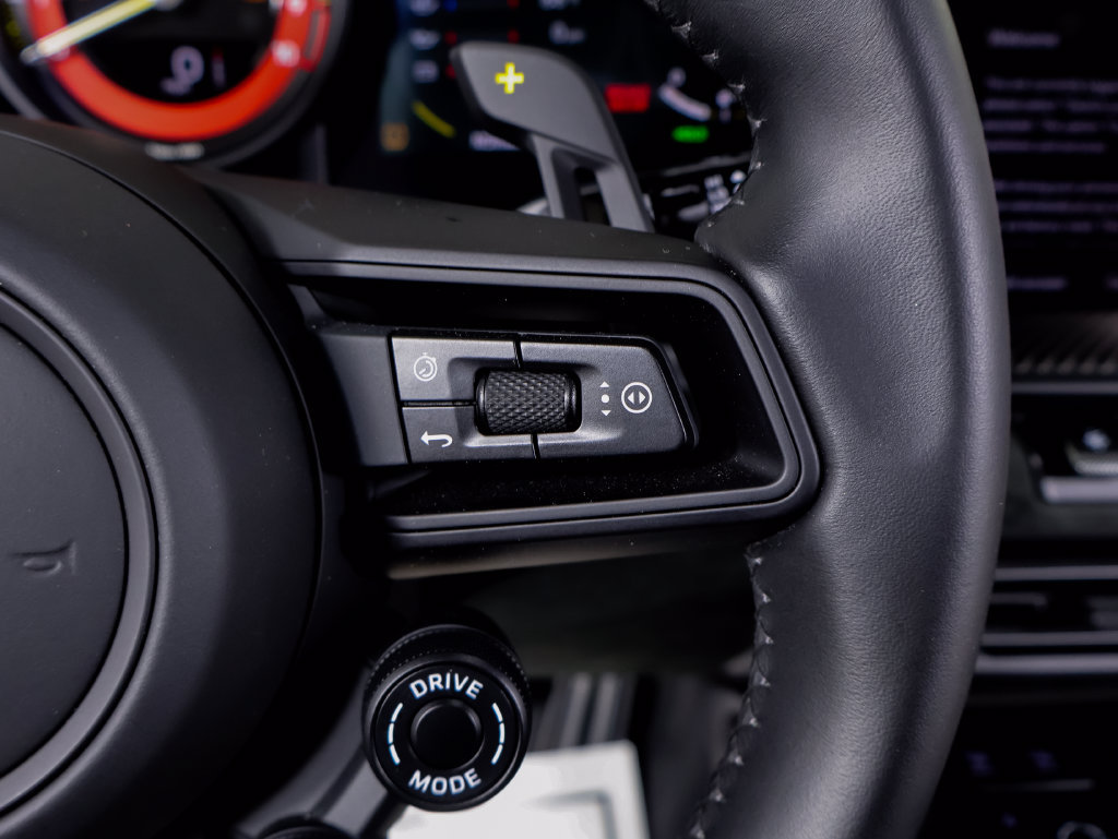 Certified 2025 Porsche 911 GT3 RS RWD image 26