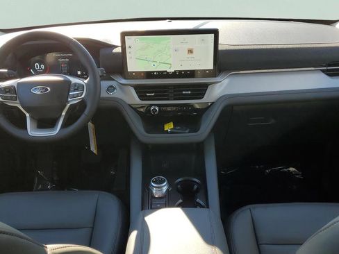 New 2026 Ford Explorer Active w/ Active Comfort Package image 19
